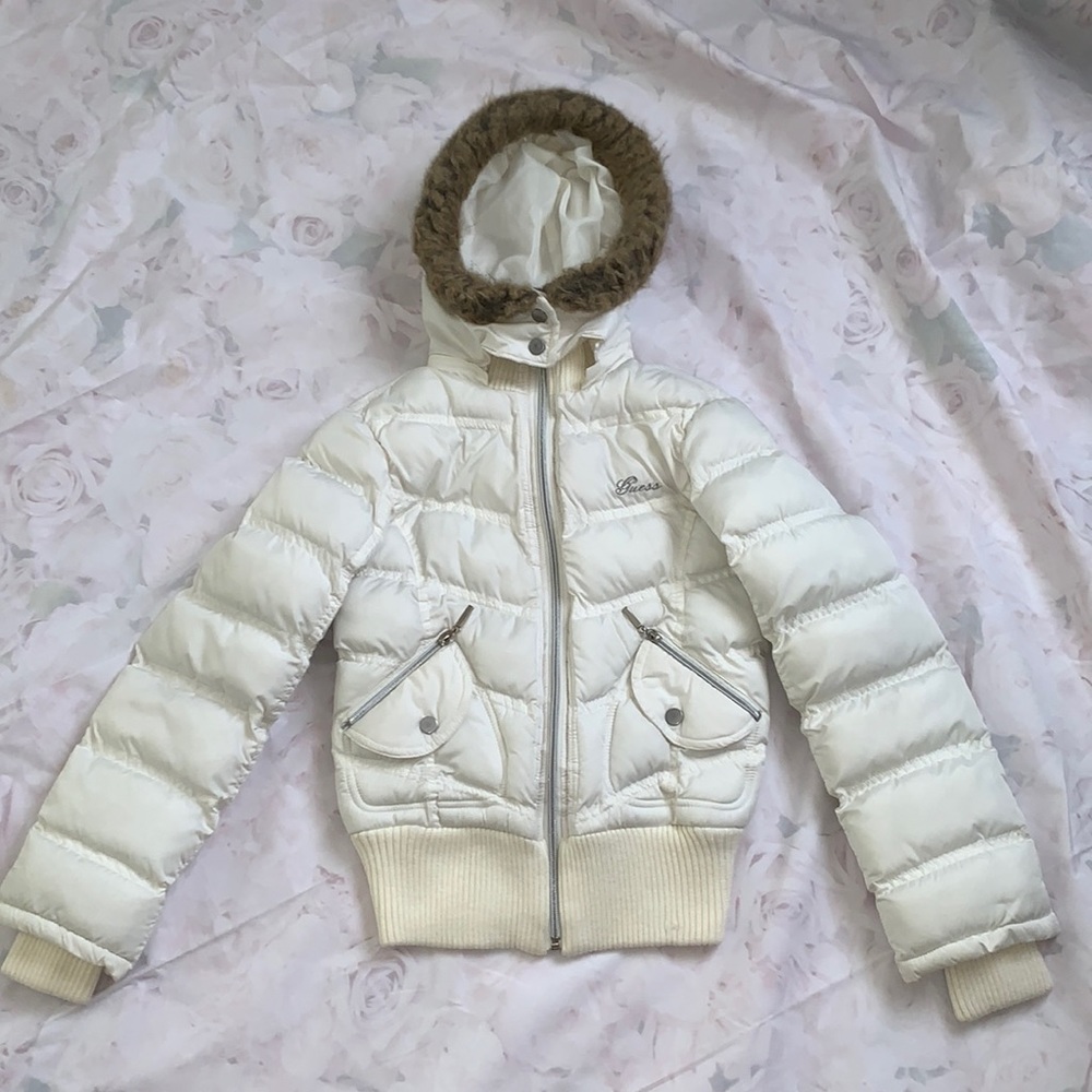 Guess Women’s Puffer Jacket Off White